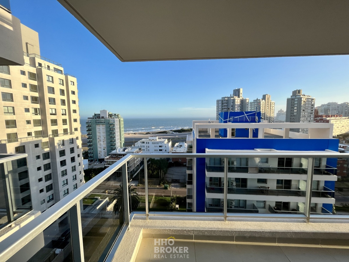Venta Edificio Arenas del Mar II, 2 y medio dormitorios, Playa Brava, Punta del Este. - HHO2868A