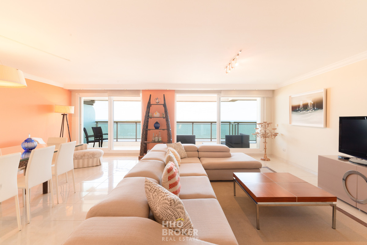 EDIFICIO LE JARDIN PUNTA DEL ESTE, PLANTA ESPECIAL EN VENTA. - HHO3616A