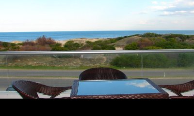 Departamento en venta frente al mar, Complejo Silente, Punta del Este.