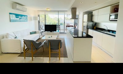 IMPERDIBLE!! Torre Esmeralda venta y alquiler. Playa Brava Punta del Este. A pasos del mar !!!