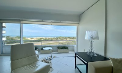 Departamento en alquiler AGUAS AZULES II. Playa Brava - Punta del Este