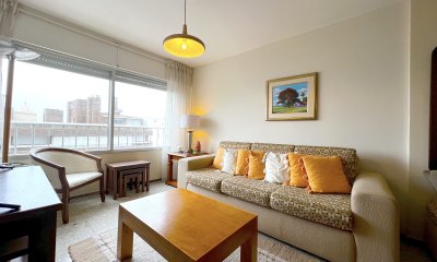 Apartamento en Venta 1 dormitorio y medio, Península, Punta del Este.