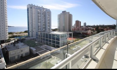 SEASON TOWER EN VENTA Y ALQUILER 3 DORMITORIOS PLAYA MANSA