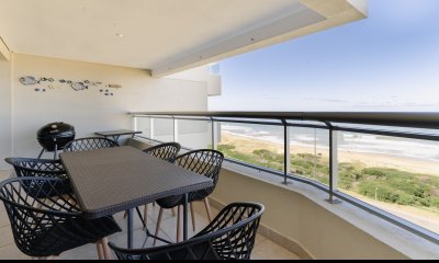 Departamento en venta edificio Torre Lobos, Punta del Este.