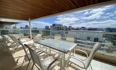 APARTAMENTO EN VENTA DE 2 DORMITORIOS-PISO ALTO