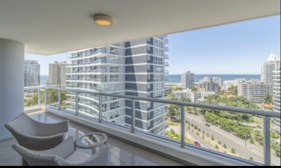 APARTAMENTO EN VENTA Y ALQUILER DE 3 DORMITORIOS EN SUITE - PLAYA BRAVA