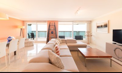 EDIFICIO LE JARDIN PUNTA DEL ESTE, PLANTA ESPECIAL EN VENTA.