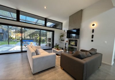 casa en venta, lugano, 3 dormitorios + dependencia, punta del este. - hho3532c
