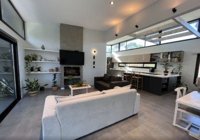 casa en venta, lugano, 3 dormitorios + dependencia, punta del este. - hho3532c