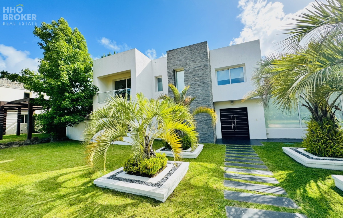 casa en venta. barrio privado. 4 dormitorios en suite. boulevard park. punta del este - hho87c