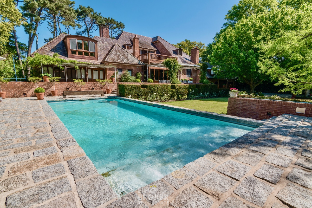 CASA A LA VENTA. SAN RAFAEL. PUNTA ESTE. - HHO3414C