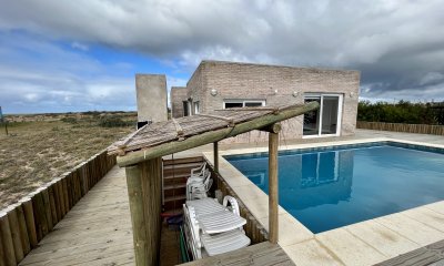 CASA A LA VENTA. 3 DORMITORIOS. SAUCE DE PORTEZUELO.