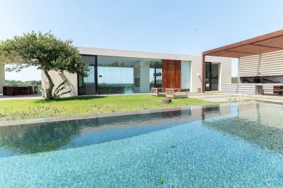 chacra a la venta. barrio privado. villalagos. - hho3380h