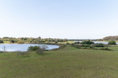 chacra a la venta. barrio privado. villalagos. - hho3380h