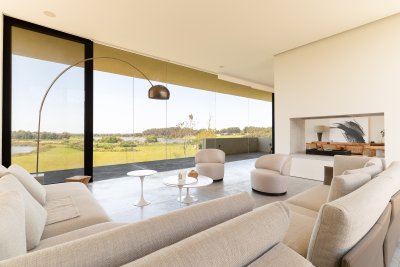 chacra a la venta. barrio privado. villalagos. - hho3380h