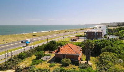 terreno esquina | primera lÍnea | habilitado altura | playa mansa punta del este - hho4007t