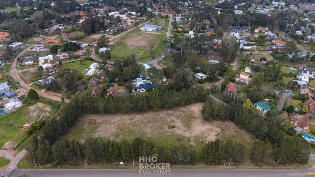 Terreno en Venta, Jardines de Cordoba-Marly, Punta del Este. - HHO4866T