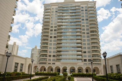 APARTAMENTO EN VENTA DE 2 DORMITORIOS EN SUITE CON VISTA AL MAR-IMPERIALE  - HHO4285A