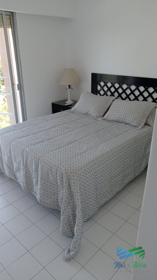 Apartamento ID.4889 - En venta apartamento 3 dormitorios en Roosevelt, zona Cantegril, Punta del Este