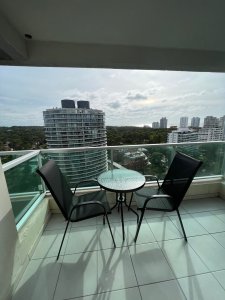 Piso alto zona Roosevelt - Punta del Este - Ref : EQP7823