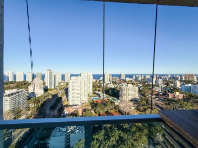Agradable vista alquiler anual apartamento 