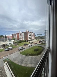 Vende apartamento de 2 dormitorios en El Grillo Punta del Este