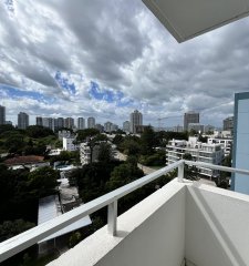 Oportunidad ! Vende apartamento de 3 dormitorios en Aidy Grill, Punta del Este