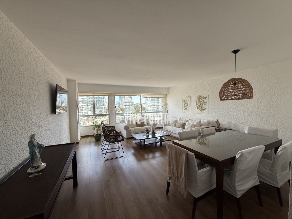 Apartamento ID.1019 - VENTA HERMOSO APTO A PASOS DE LA BRAVA 