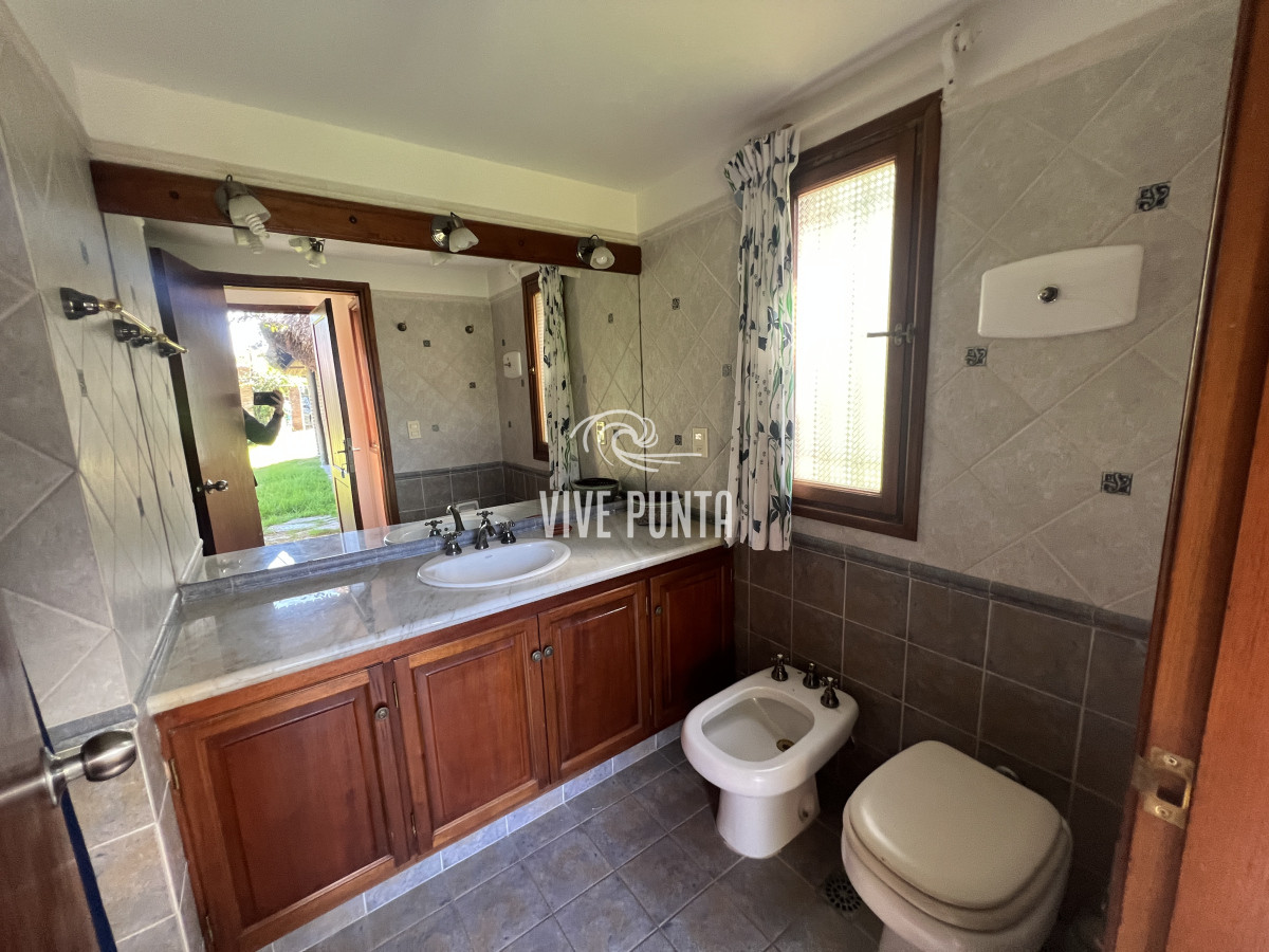 Casa ID.993 - Casa en Punta del Este, Jardines de Córdoba