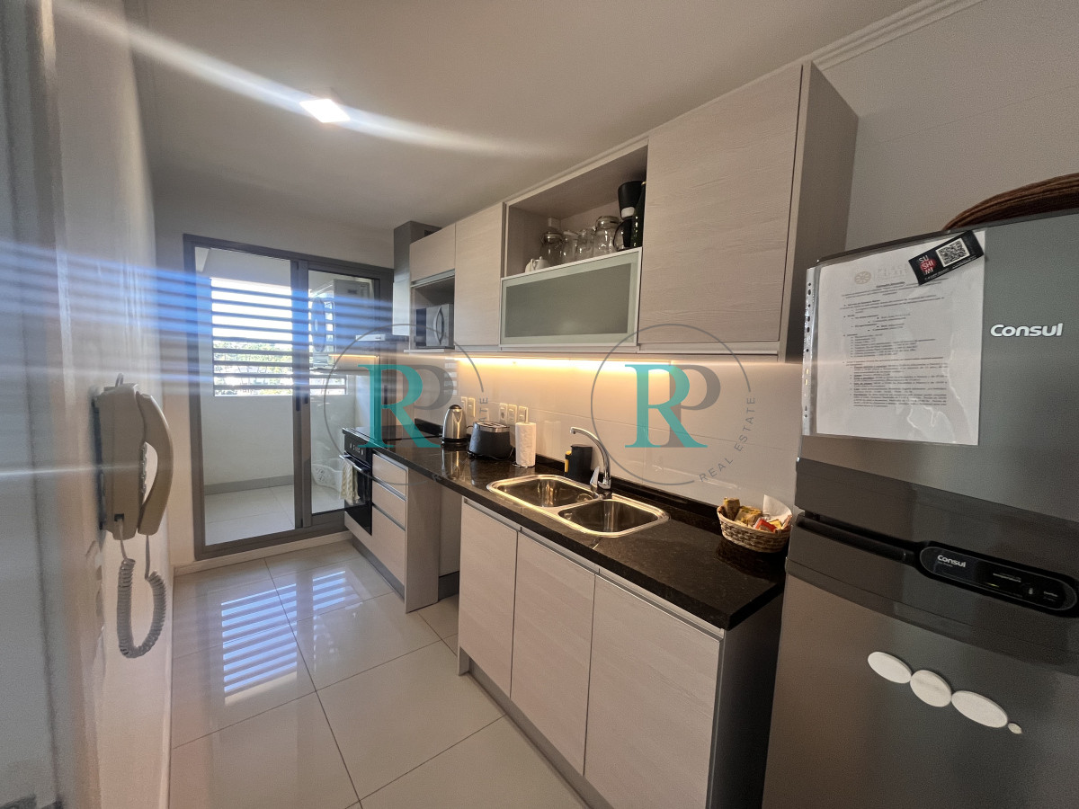 Apartamento ID.1548 - Alquiler Anual apto en excelente ubicación 