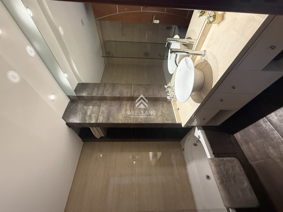 Apartamento ID.5660 - Venta apartamento 2 dormitorios en Playa Mansa