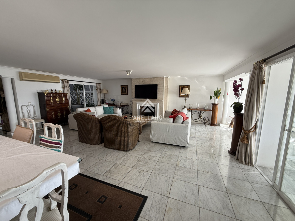 Apartamento ID.5351 - Venta apartamento 3 dormitorios 