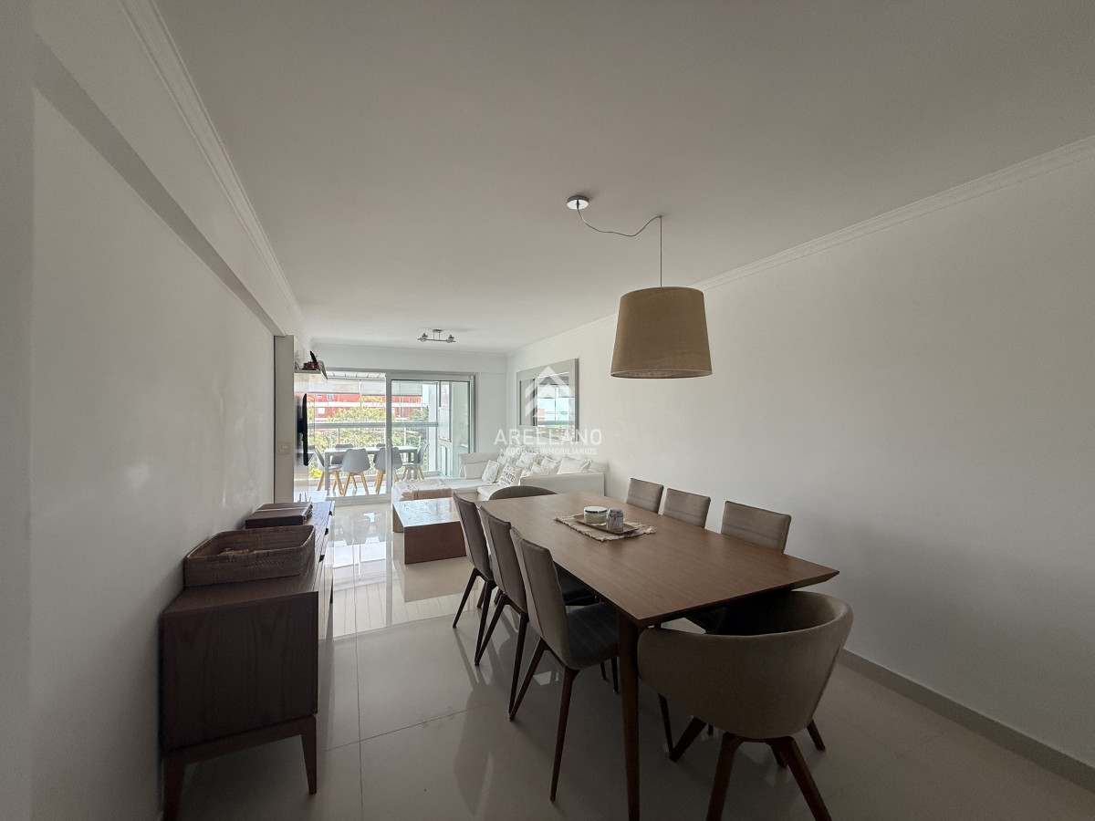 Apartamento ID.5660 - Venta apartamento 2 dormitorios en Playa Mansa