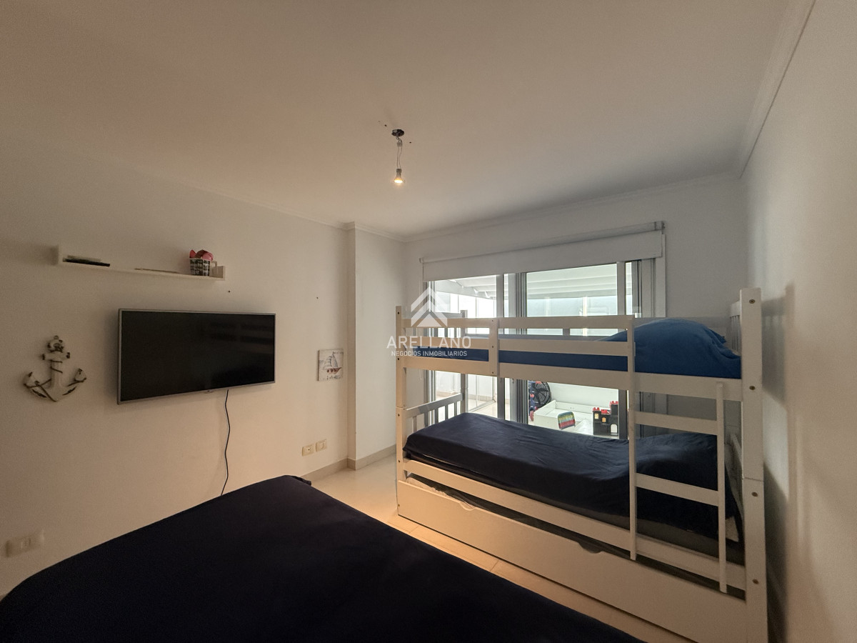 Apartamento ID.5660 - Venta apartamento 2 dormitorios en Playa Mansa