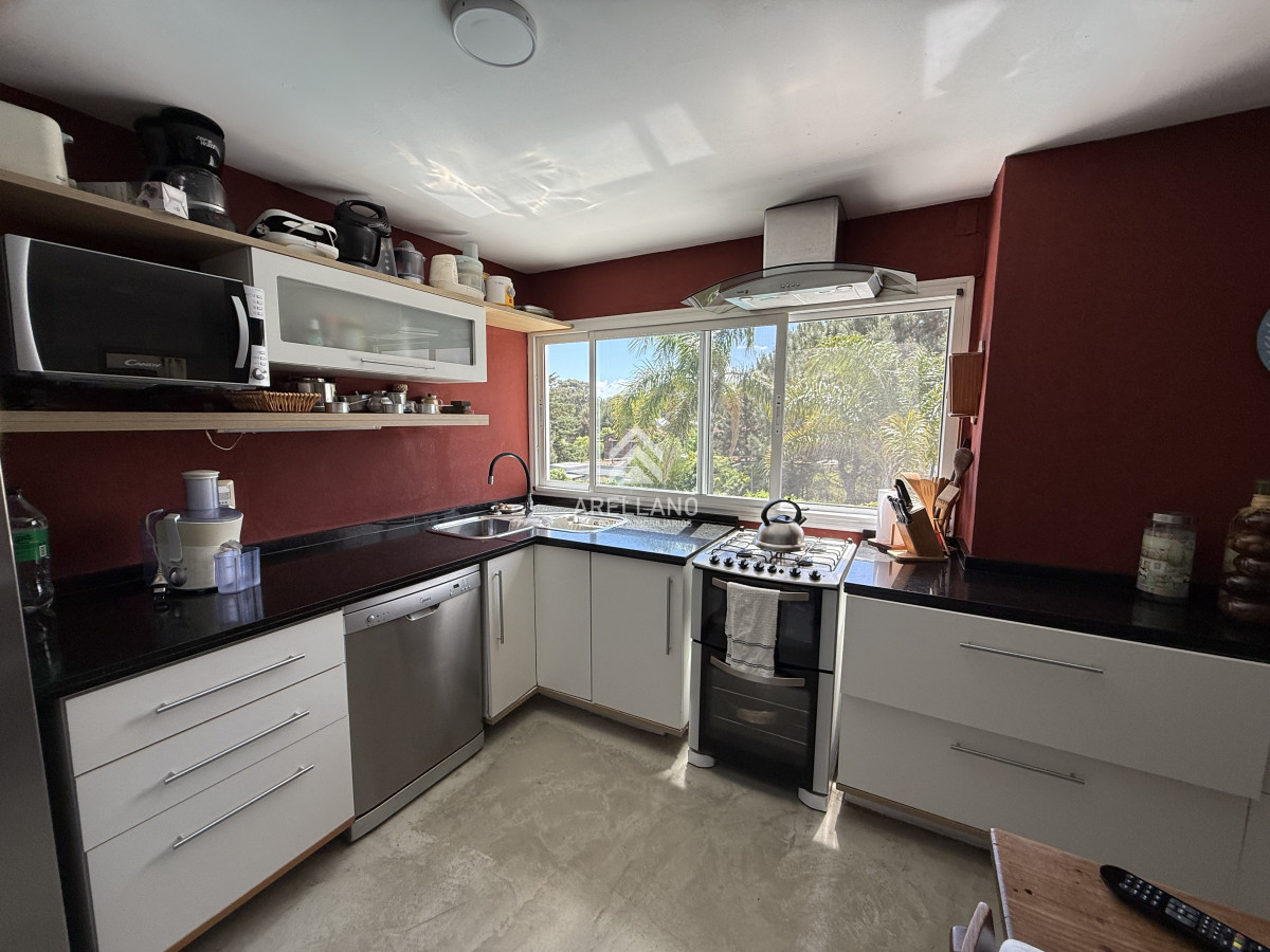 Casa ID.5635 - Venta casa en Tio Tom 4 dormitorios