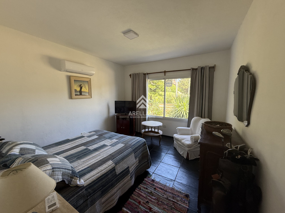 Casa ID.5635 - Venta casa en Tio Tom 4 dormitorios