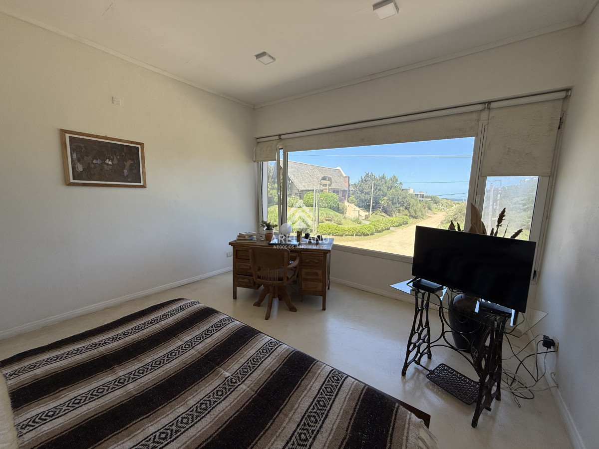 Casa ID.5635 - Venta casa en Tio Tom 4 dormitorios