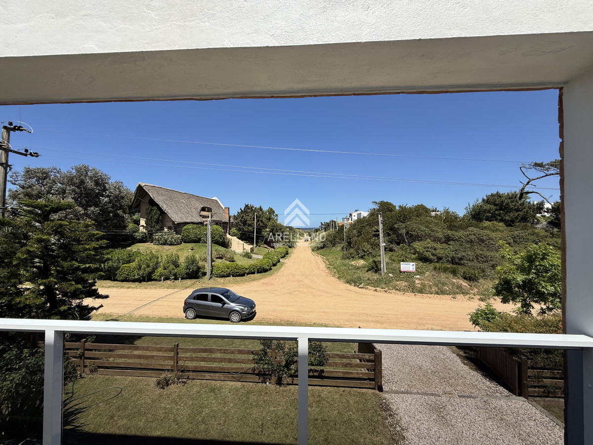 Casa ID.5635 - Venta casa en Tio Tom 4 dormitorios