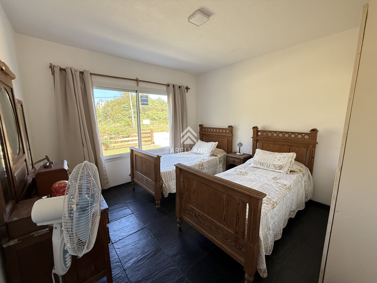 Casa ID.5635 - Venta casa en Tio Tom 4 dormitorios