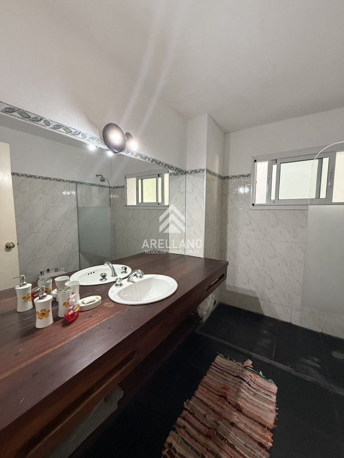 Casa ID.5635 - Venta casa en Tio Tom 4 dormitorios