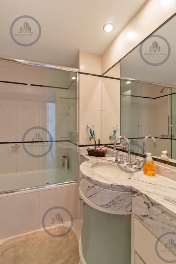 Apartamento de 3 Dormitorios en Alquiler de Temporada, Punta del Este — fotografía 2