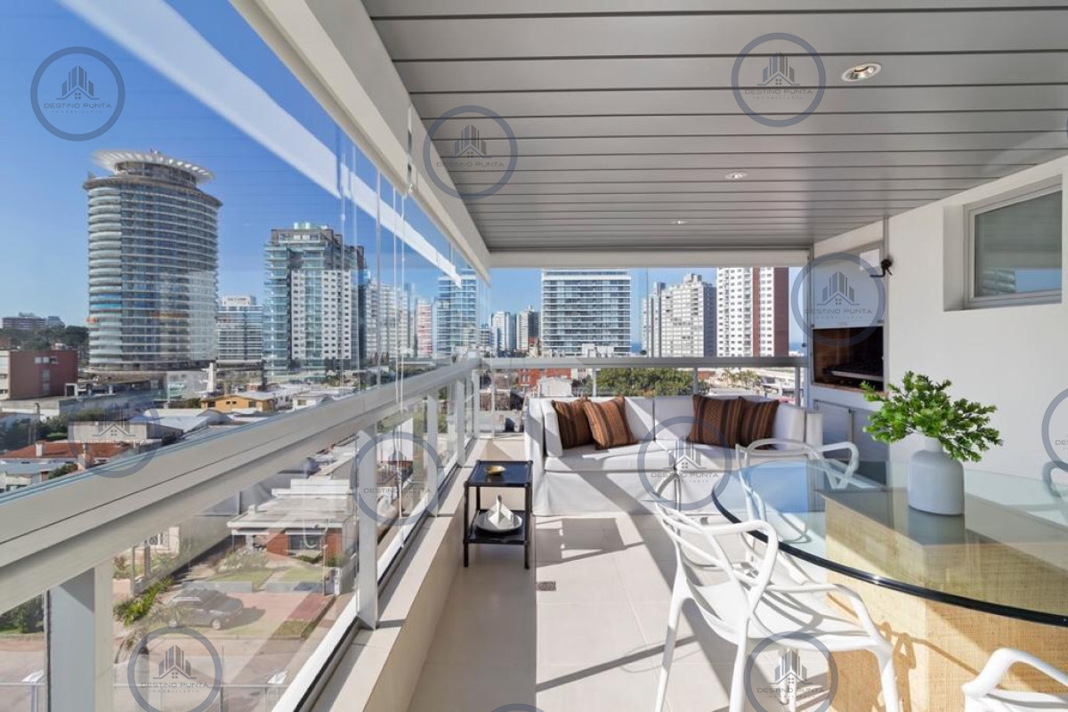 Apartamento de 3 Dormitorios en Alquiler de Temporada, Punta del Este — fotografía 1