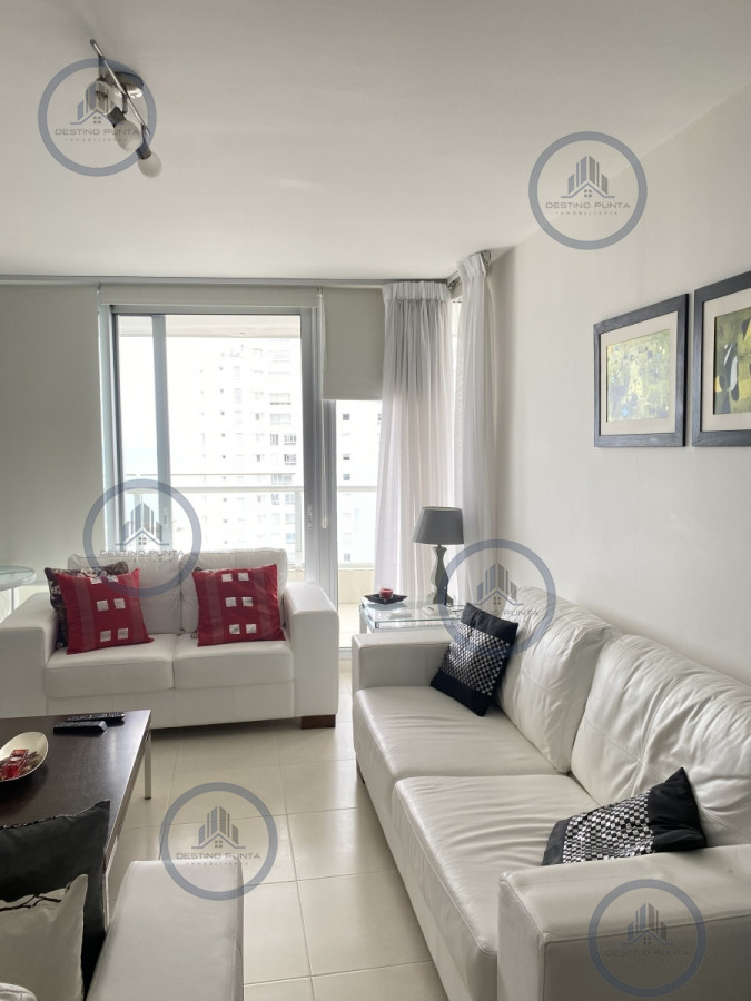 Apartamento con Vista al Mar en alquiler anual o invernal, 3 Dormitorios, Playa Mansa — fotografía 3
