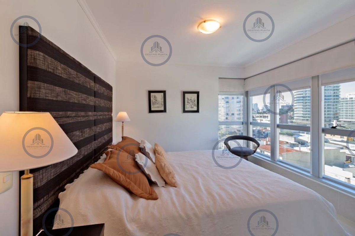 Apartamento de 3 Dormitorios en Alquiler de Temporada, Punta del Este — fotografía 3