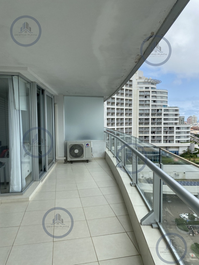 Apartamento con Vista al Mar en alquiler anual o invernal, 3 Dormitorios, Playa Mansa — fotografía 2