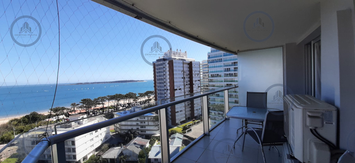 Excelente Apartamento de 2 Dormitorios con Vista al Mar, Playa Mansa — fotografía 1