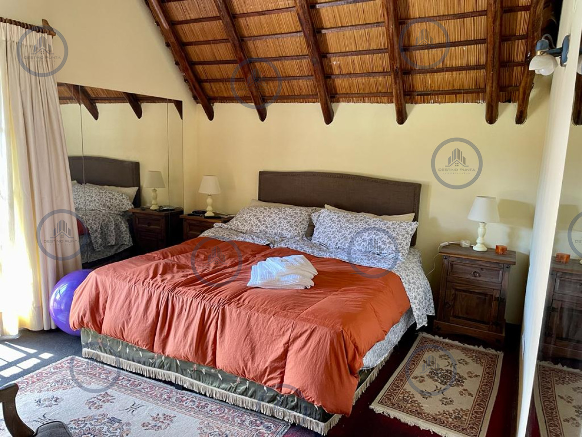 Casa ID.2635 - Completo quincho de 4 dormitorios, Pinares 