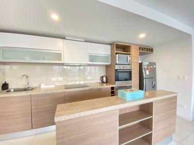 Apartamento 2 dormitorios moderno con servicios y bajos gastos Punta del Este
