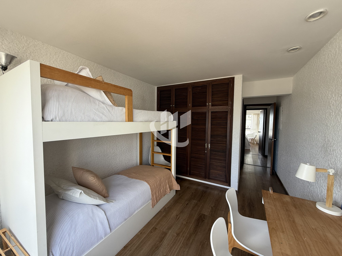 Apartamento ID.2114 - VENTA HERMOSO APTO A PASOS DE LA BRAVA 