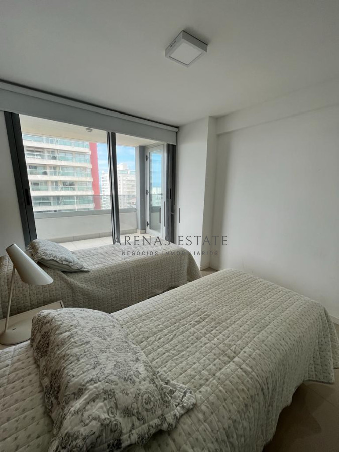 Apartamento ID.2659 - Apartamento de dos dormitorios en alquiler Punta del Este 